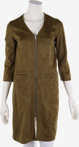 Urbancode Jacket & Coat in XS in Green: front