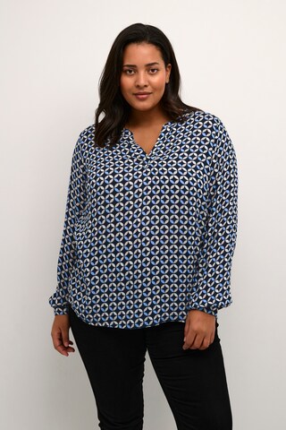 KAFFE CURVE Bluzka 'Liso' w kolorze niebieski: przód