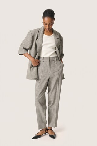 SOAKED IN LUXURY Slim fit Trousers with creases in Grey