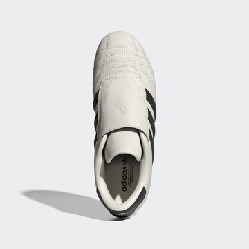 Slip on 'Taekwondo' ADIDAS ORIGINALS en blanc