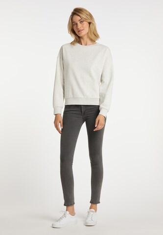 usha BLUE LABEL Sweatshirt in Weiß