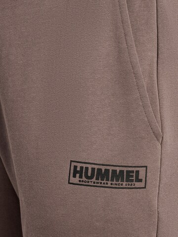 Hummel Tapered Workout Pants in Brown