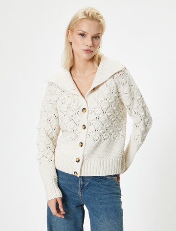 Koton Strickjacke in Beige: Vorderseite