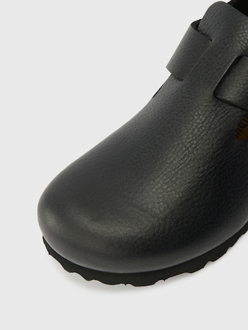 BIRKENSTOCK Buty sznurowane 'London' w kolorze czarny