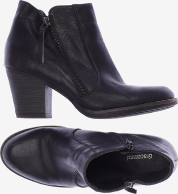 Graceland Dress Boots in 38 in Black: front