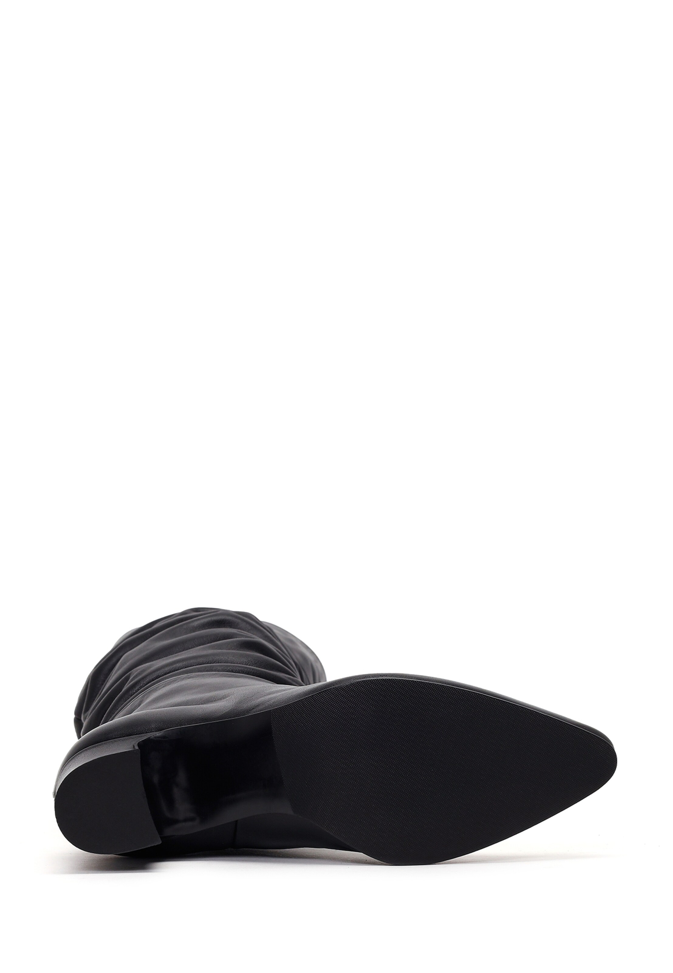 Botine de la Derimod pe negru