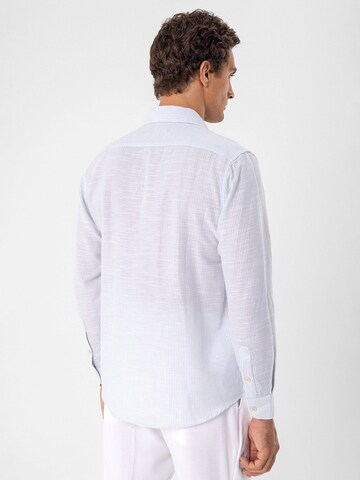 Coupe regular Chemise Antioch en blanc