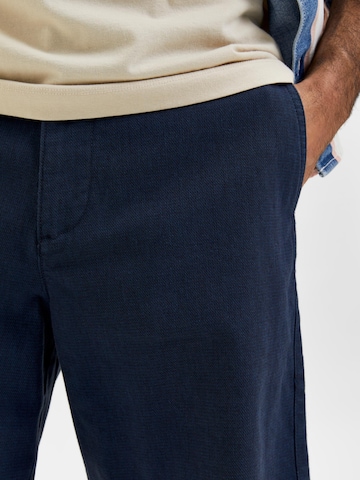 Regular Pantalon chino 'Felix' SELECTED HOMME en bleu