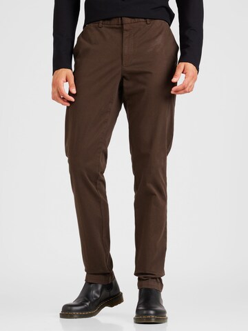 Coupe slim Pantalon 'Kaito 1' BOSS en marron : devant