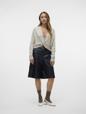 VERO MODA Baggy Trousers 'WREN' in Black
