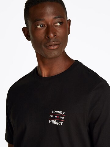 Maglietta di TOMMY HILFIGER in nero