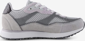 WODEN Sneaker 'Hailey' in Grau