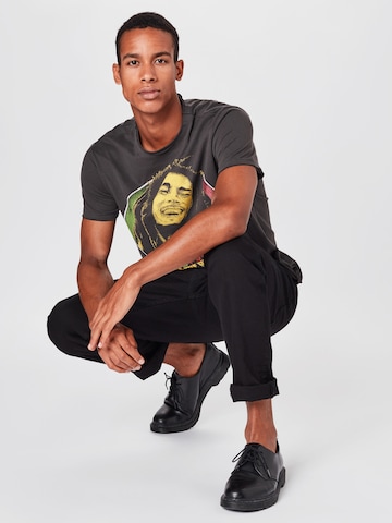 AMPLIFIED Regular fit T-shirt 'BOB MARLEY WILL YOU BE LOVED' i grå