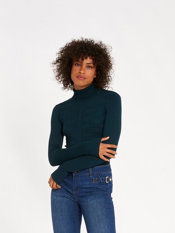 Morgan Sweater in Green: front