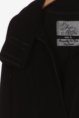Fresh Made Jacket & Coat in S in Black