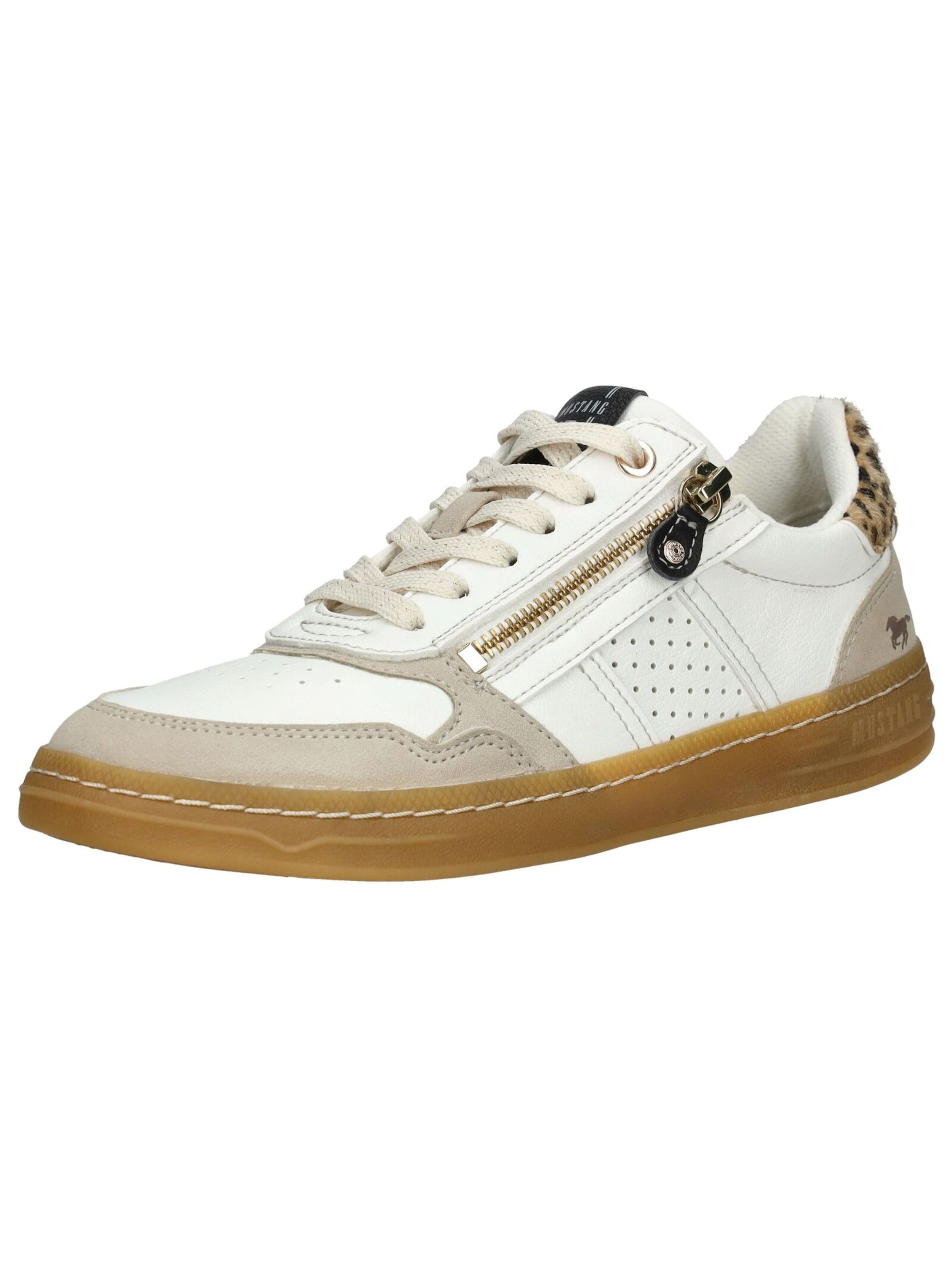 MUSTANG Sneakers laag in Wit: voorkant