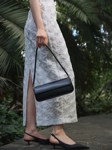 Estro Slingpumps '351-91'‌‌‌‌‌ in Schwarz