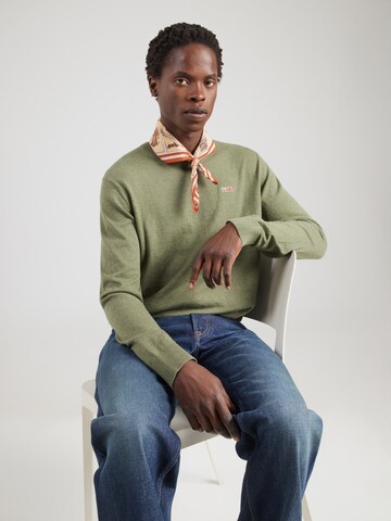 NAPAPIJRI Sweater 'DARCA C 2' in Green: front