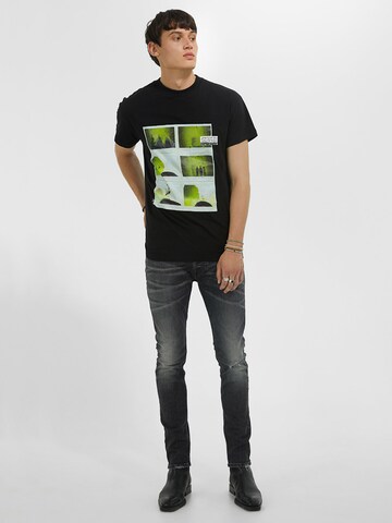 Young Poets - Camiseta 'Something new Daylen' en negro