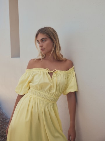 Robe d’été Next en jaune