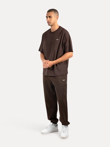 T-Shirt Smilodox en marron