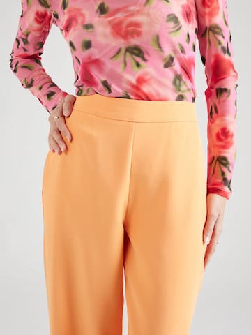 Wide leg Pantaloni 'PCBOZZY' di PIECES in arancione