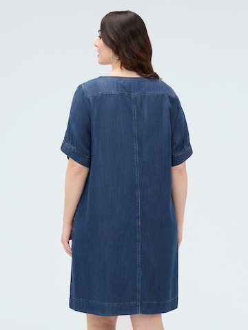 Abito di Fiorella Rubino in blu