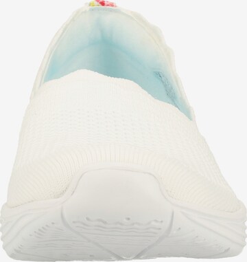 SKECHERS Classic Flats in White