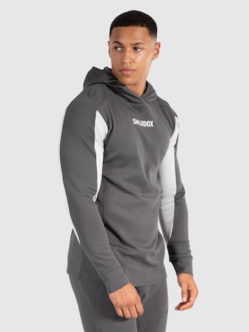 Sweat-shirt 'Maison' Smilodox en gris