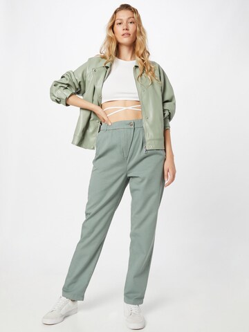 Regular Pantalon à pince ESPRIT en vert