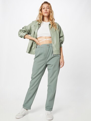 ESPRIT Regular Pleat-front trousers in Green