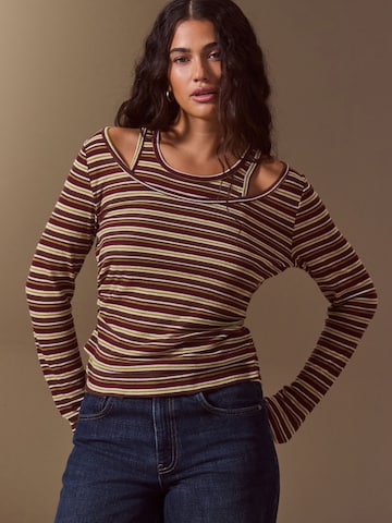 Next - Camiseta en marrón: frente