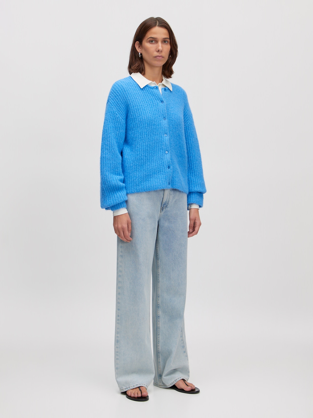 EDITED Produkte Strickjacke 'Iliana' blau