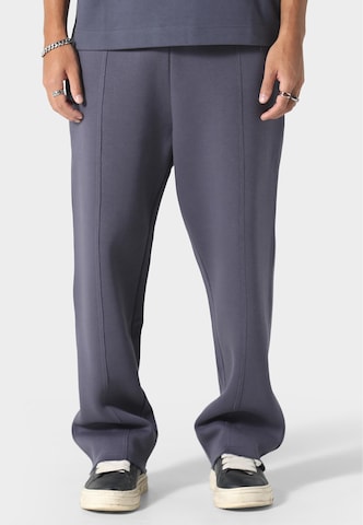 Loosefit Pantaloni di Irasuto Studios in blu: frontale