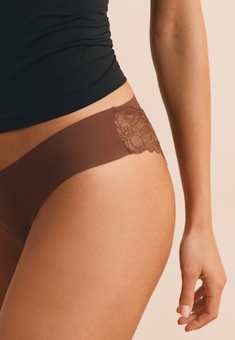 Slip 'Douce' ETAM en marron