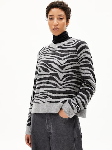 ARMEDANGELS Pullover 'LILIRIAA' in Grau: Vorderseite