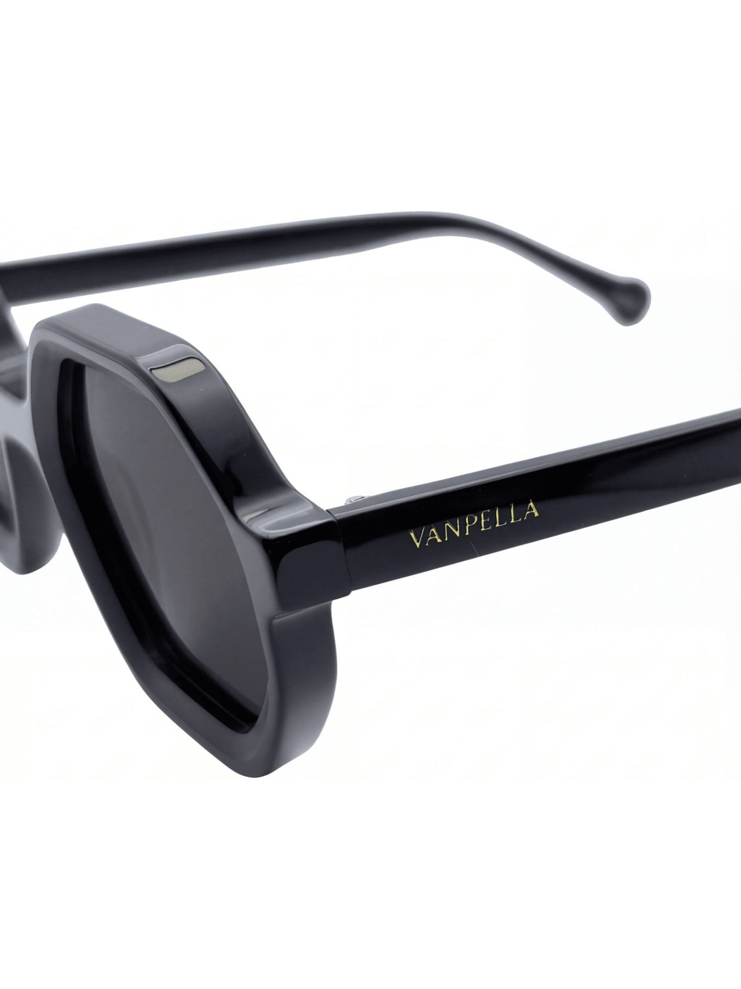 VANPELLA Zonnebril 'The Artist Onyx' in Zwart