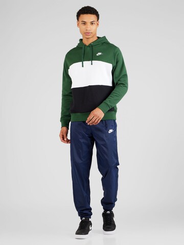 Bluză de molton de la Nike Sportswear pe verde