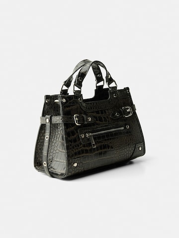 Bershka Handtasche in Schwarz