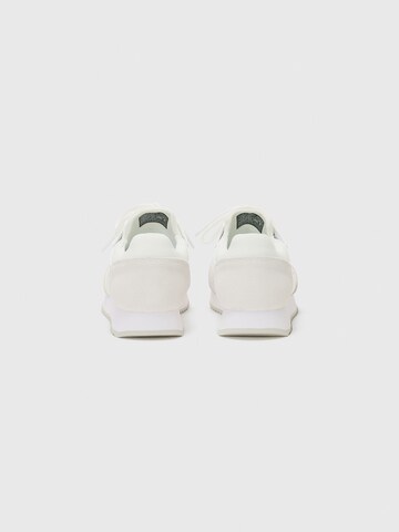 Baskets basses Calvin Klein Jeans en blanc