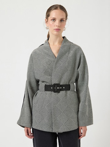 Geacă de primăvară-toamnă 'YASCHEY' de la YAS pe gri: față