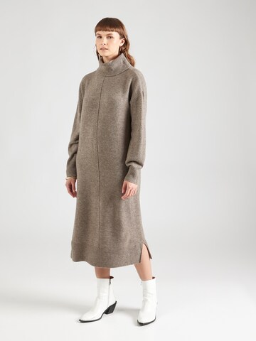 Abito in maglia di PIECES in marrone: frontale
