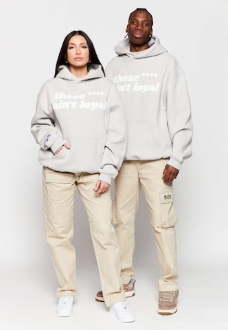 Multiply Apparel Sweatshirt in Grau