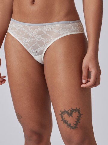 Skiny Panty in White: front