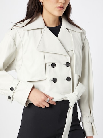 Studio AR - Chaqueta de entretiempo 'ODILIA' en blanco