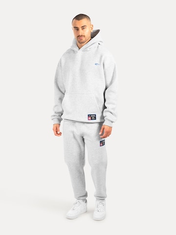 Smilodox Tapered Trousers 'Rayk' in Grey