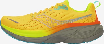 Chaussure de course saucony en orange : devant