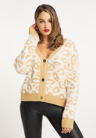 faina Knit Cardigan in White: front