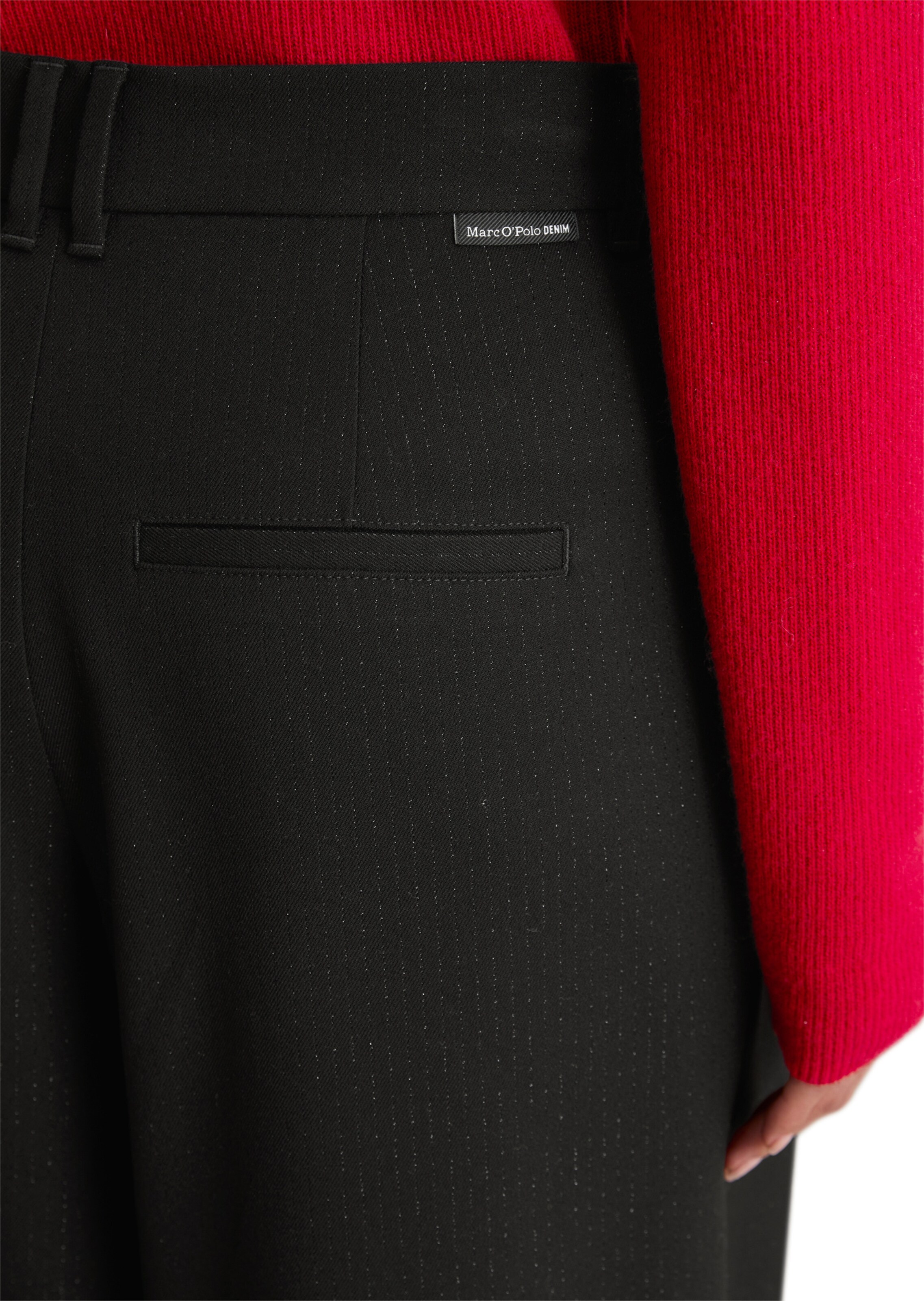 Marc O'Polo DENIM Loosefit Bandplooibroek in Zwart