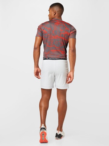 Regular Pantaloni sport 'Vanish' de la UNDER ARMOUR pe alb